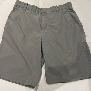 Light Grey Nike Golf Shorts Size 32 W, 9” L